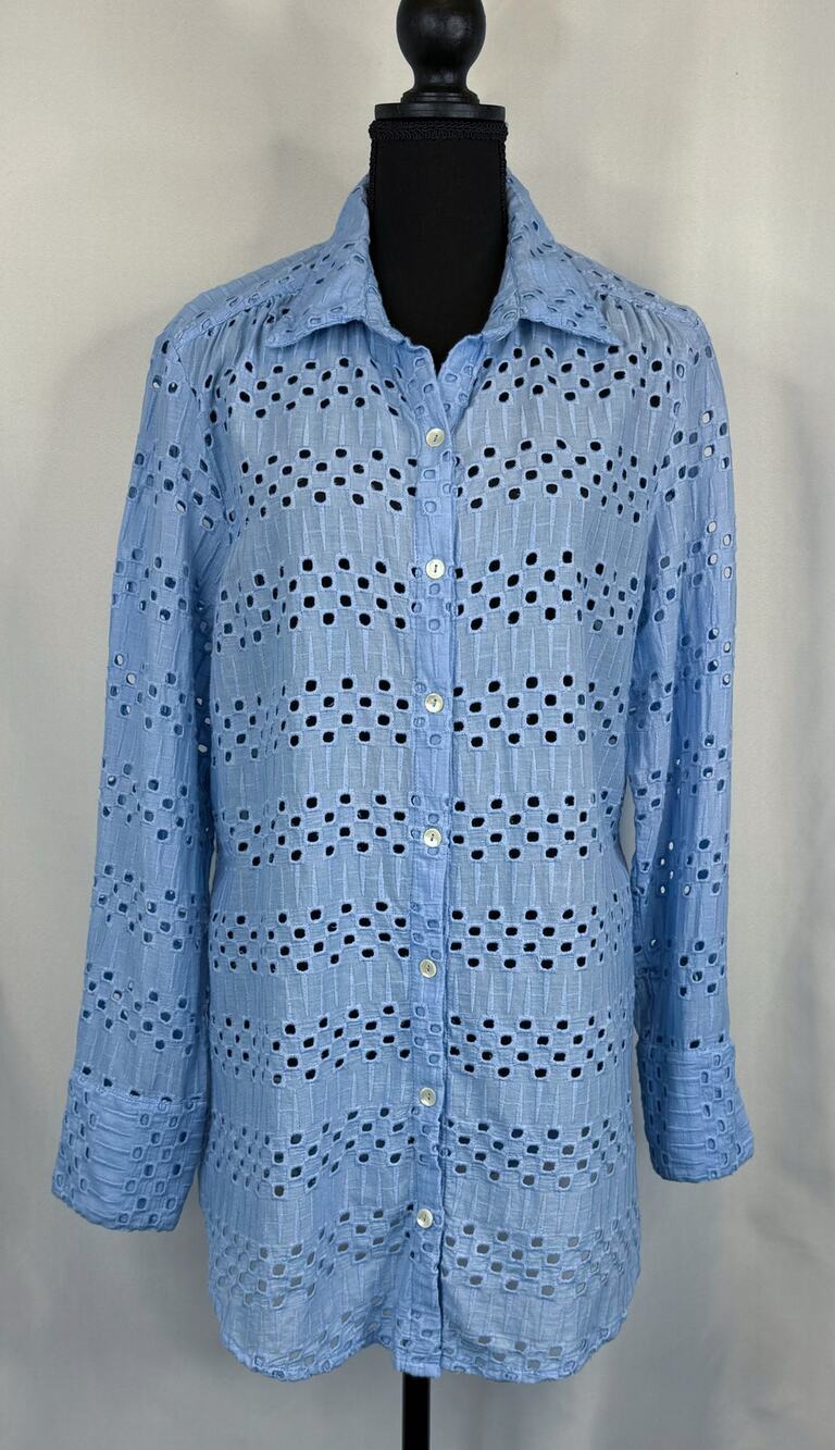 Boston Proper Blue Eyelet Blouse Size L Coastal Beachy Resortwear Breathable